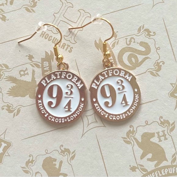 NEW Handmade Harry Potter Platform 9 3/4 Rose Gold Earrings - Picture 1 of 5